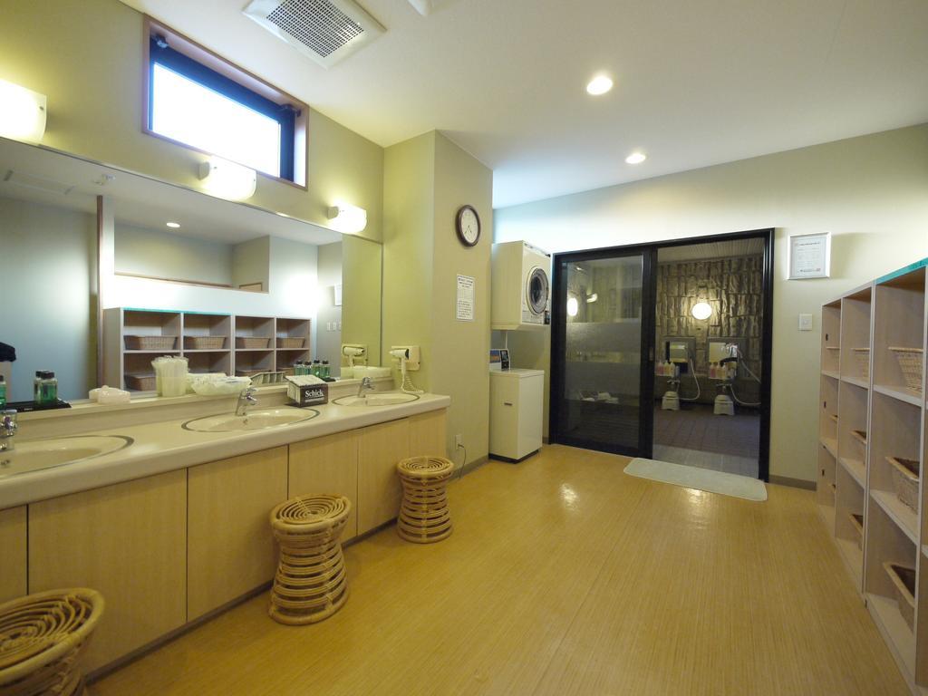 Hotel Route-Inn Yonezawa Ekihigashi Εξωτερικό φωτογραφία