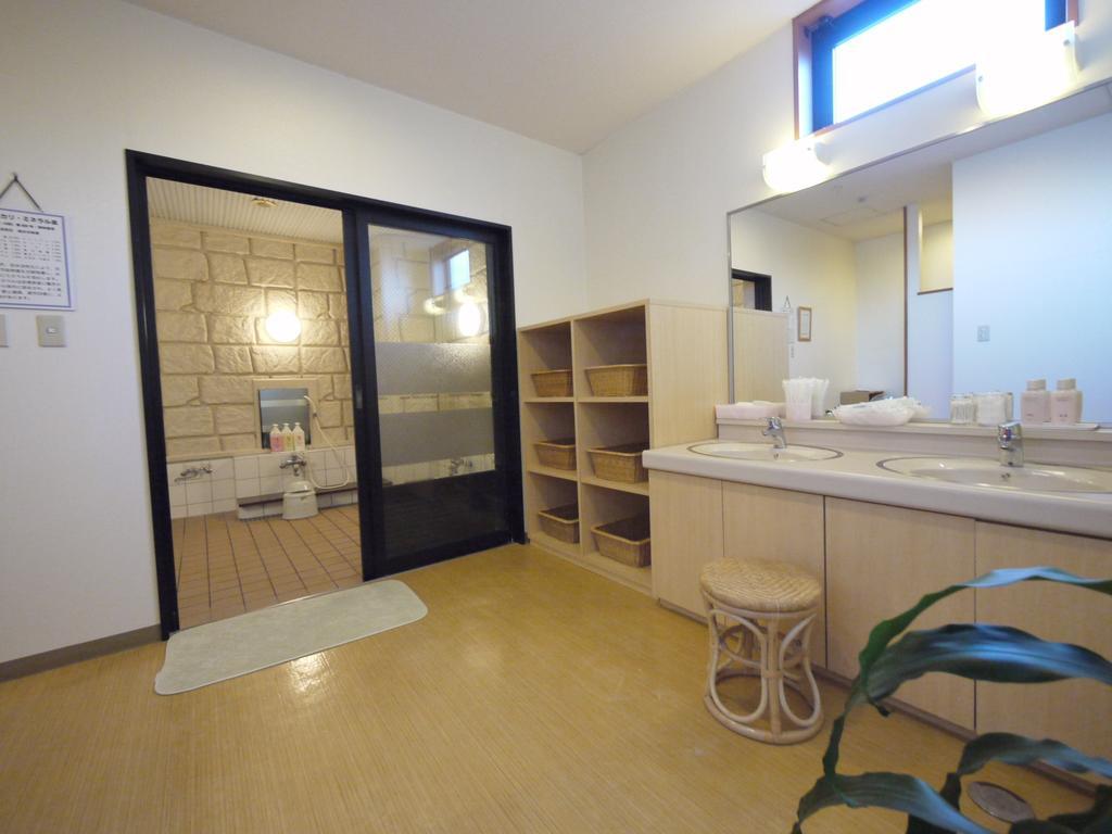 Hotel Route-Inn Yonezawa Ekihigashi Εξωτερικό φωτογραφία